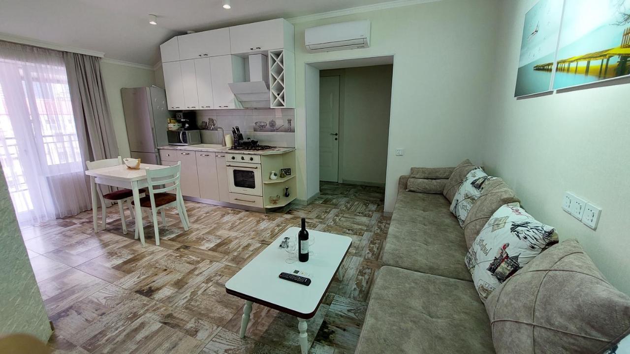 Seaside Apartment Batumi Beach Zewnętrze zdjęcie